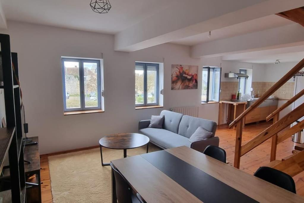 Cosy Triplex 3 Chambres Pont-de-l'Arche Екстер'єр фото
